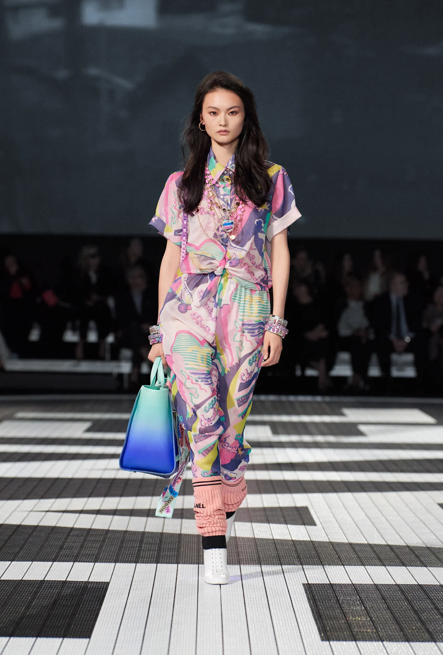 chanel cruise show 2023/24