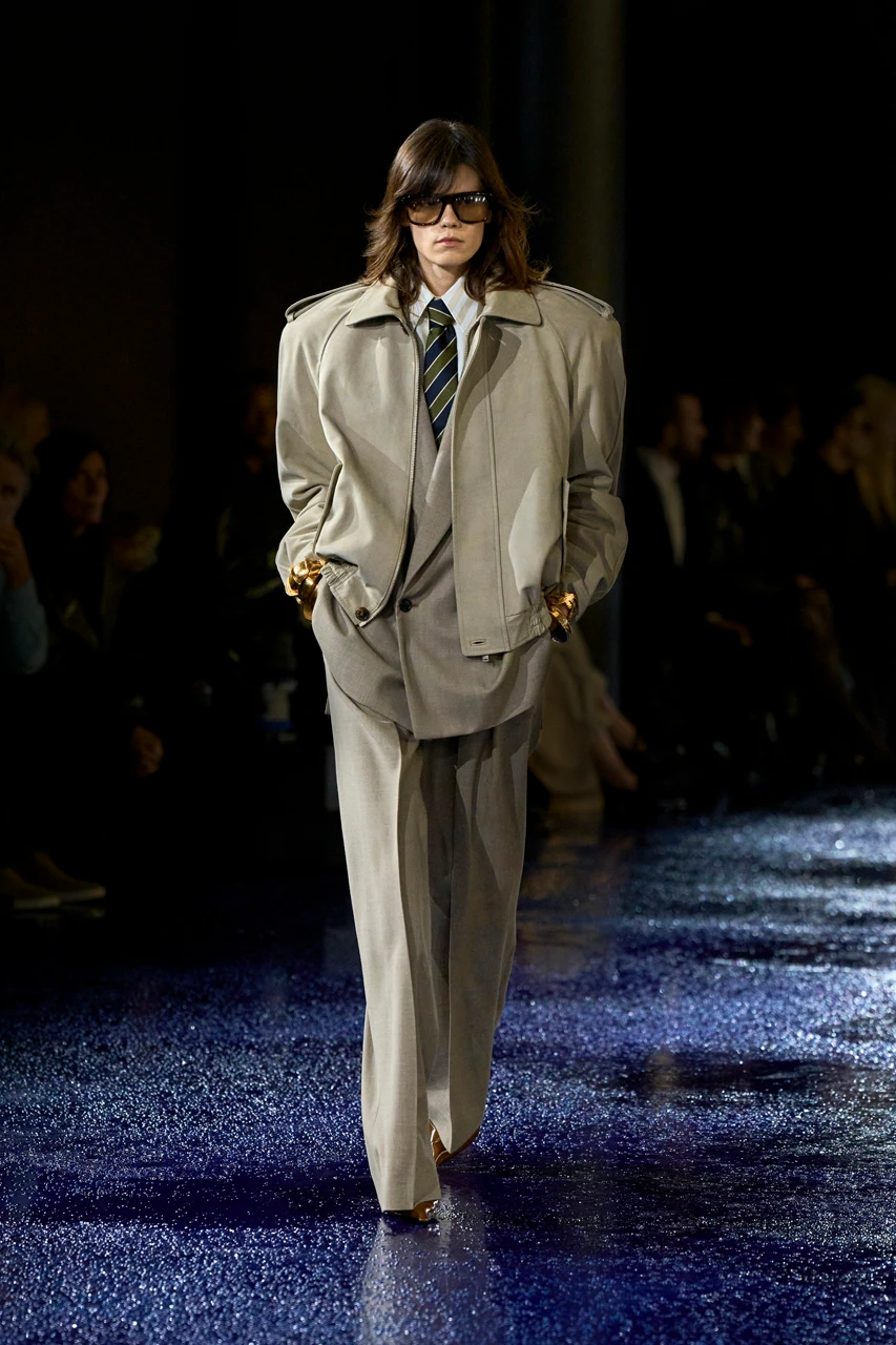 Saint Laurent vest công sở