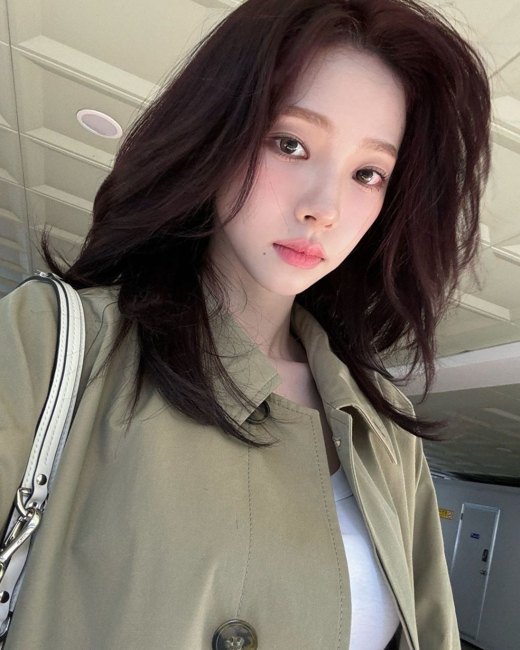diễn viên Lee Sung Kyung