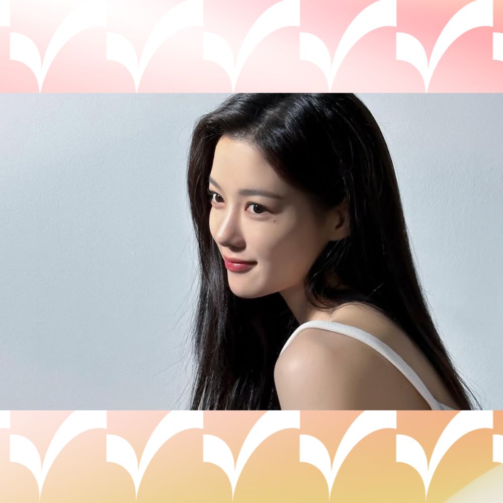 cô gái makeup tự nhiên và sở hữu làn da đẹp nhờ skincare đúng cách