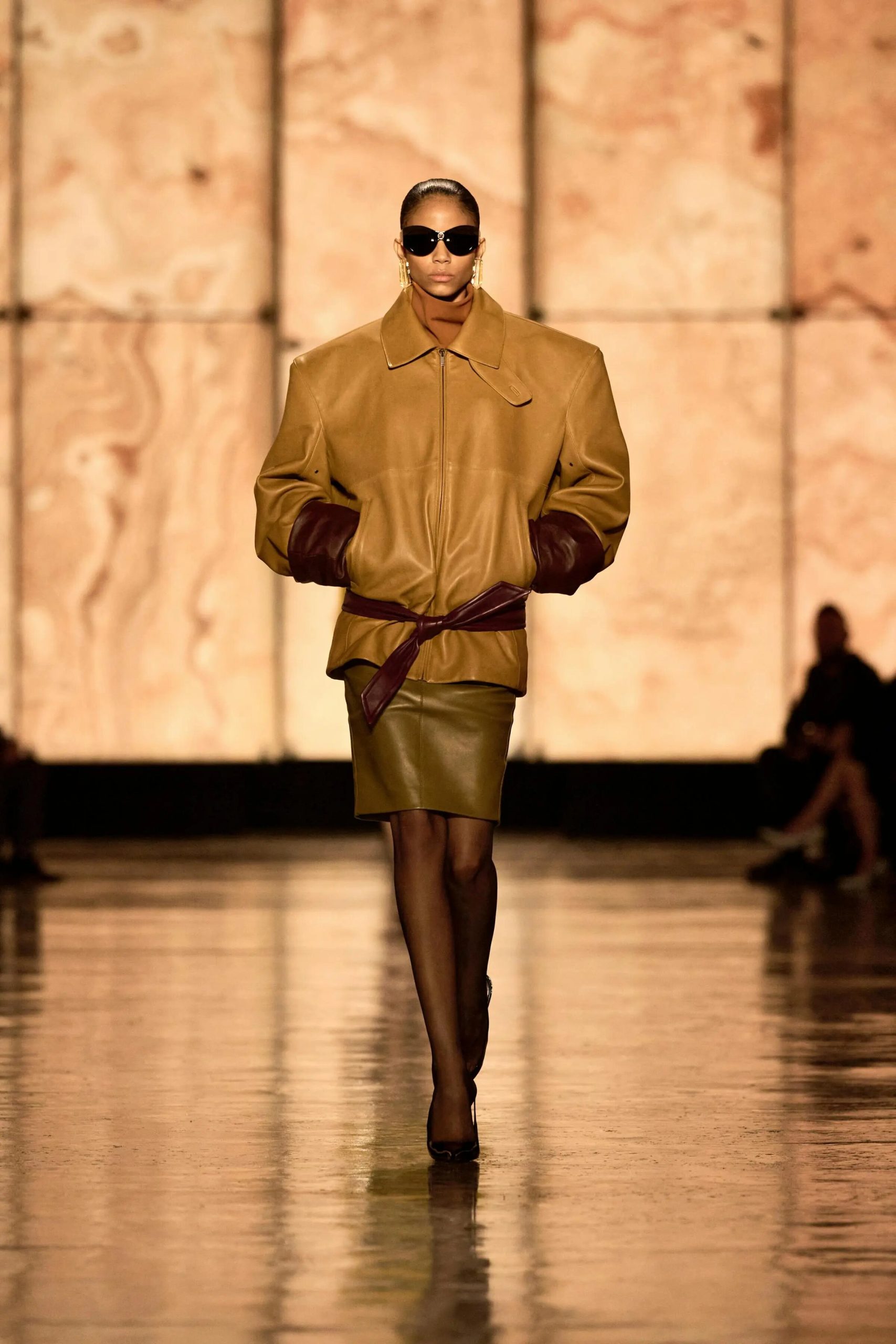 kính râm Saint Laurent
