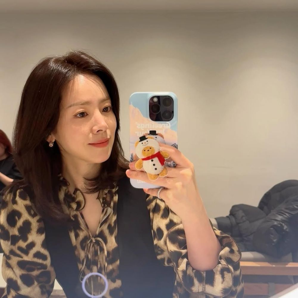 diễn viên Hàn selfie với gương