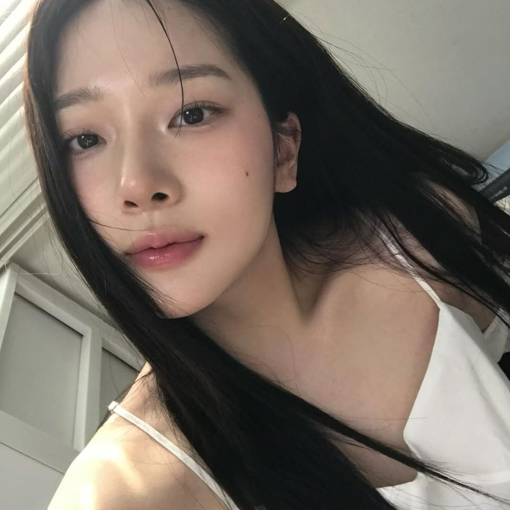 người mẫu hàn quốc với làn da sáng mịn