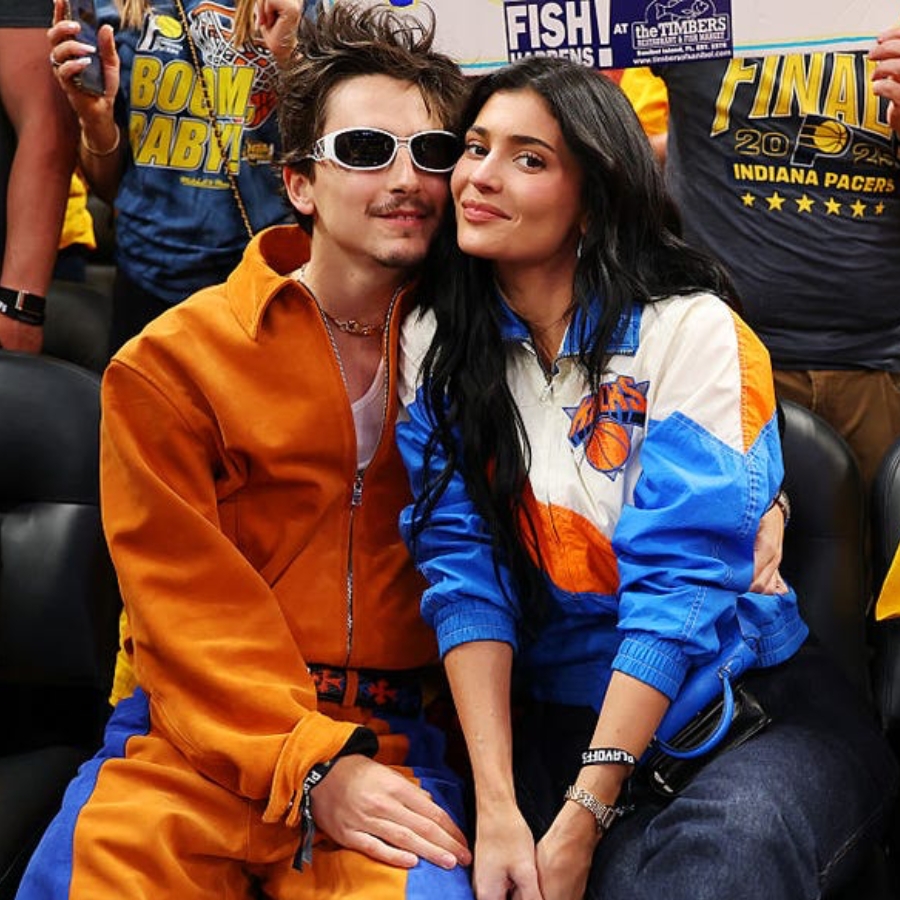 thời trang Kylie Jenner và Timothée Chalamet