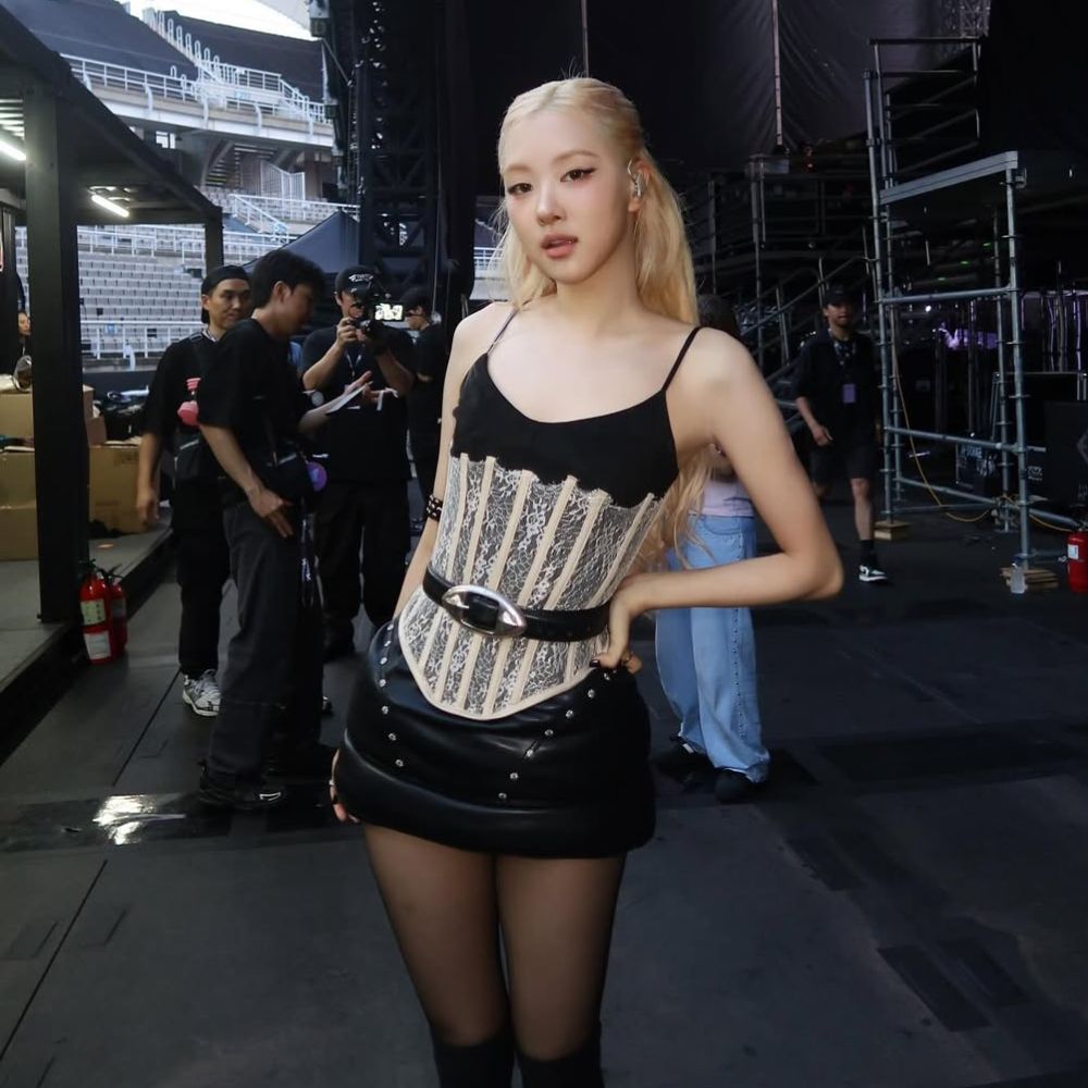 BLACKPINK và loạt ảnh hậu trường DEADLINE 2025