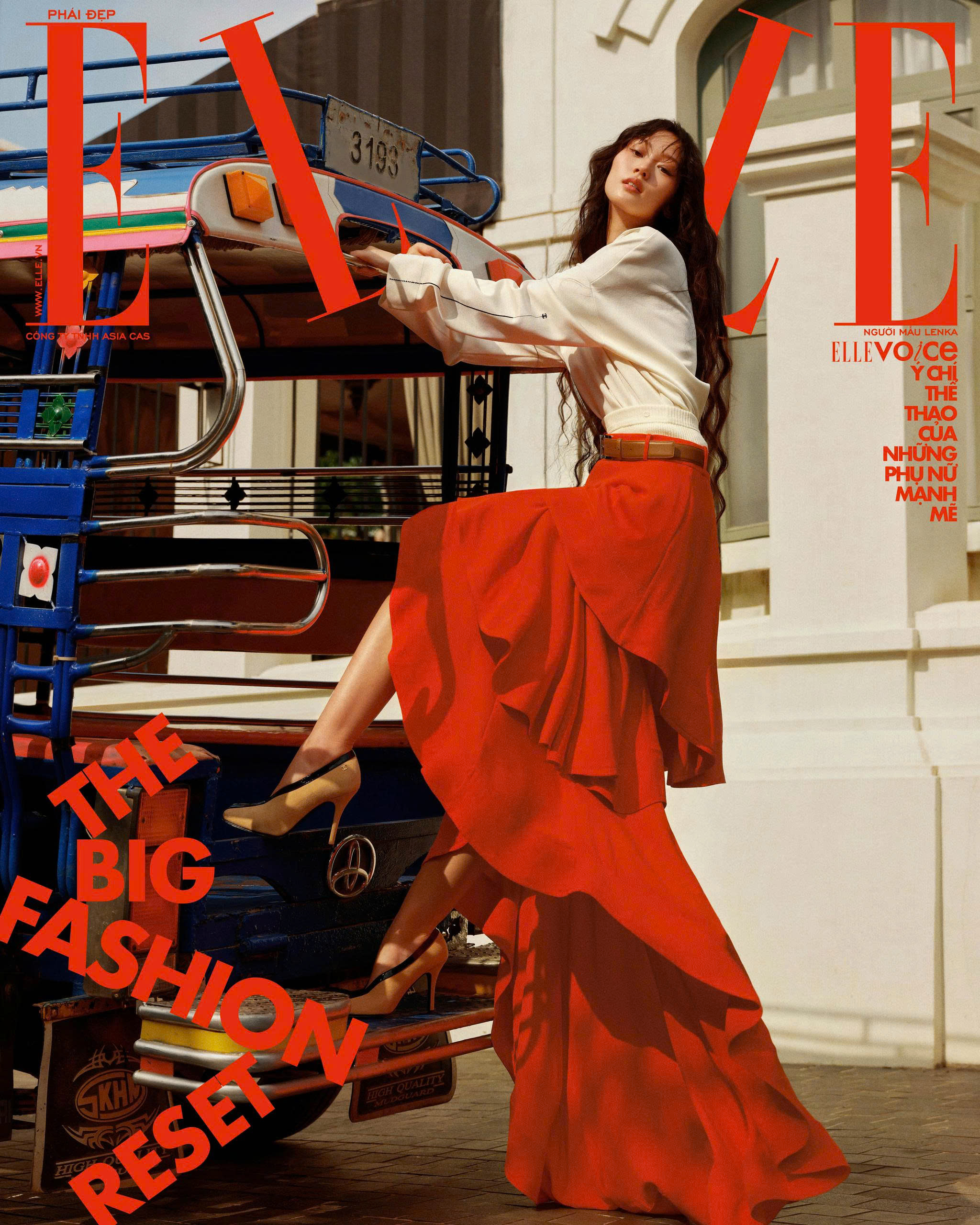 booking magazine button