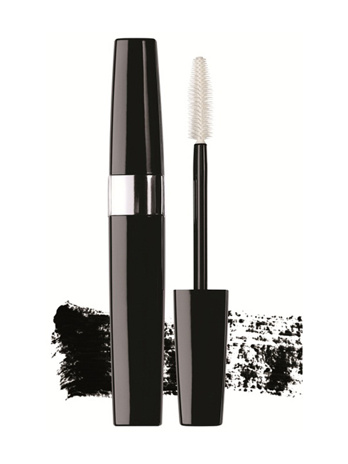 7. Hạng mục Innovative Star - Chanel Inimitable Extrême<br/>Mascara cho cả 3 hiệu quả: độ dài, độ cong và độ dày. Công thức cải thiện giúp mi không bị lem và thấm nước dưới mọi điều kiện thời tiết và độ ẩm khác nhau.(935.000 VNĐ)