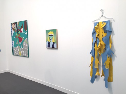 Các tác phẩm của Kiki Kogelnik tại booth của Simone Subal- Ảnh:  Lorena Muñoz-Alonso