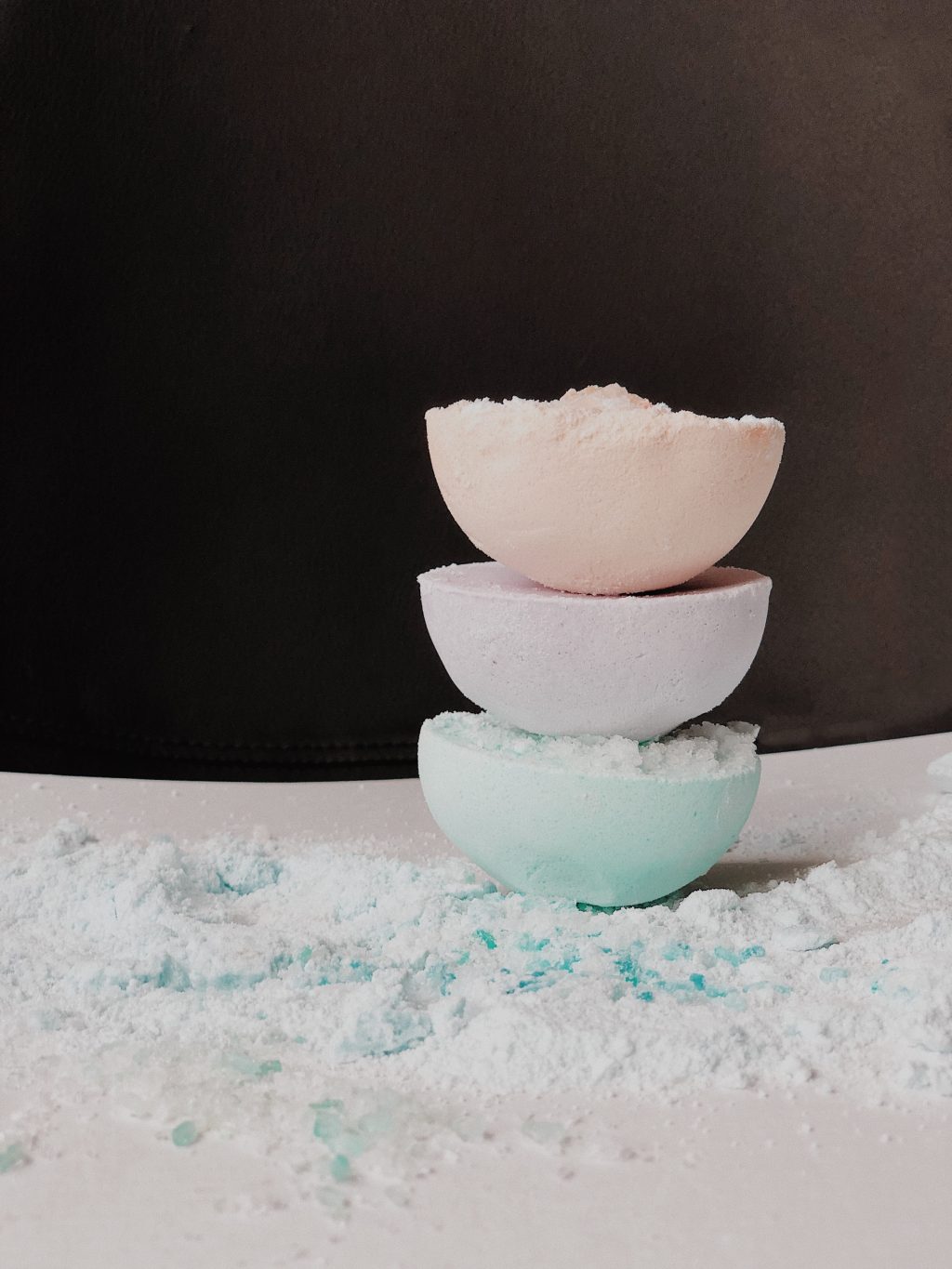 làm đẹp tại nhà với bath bomb