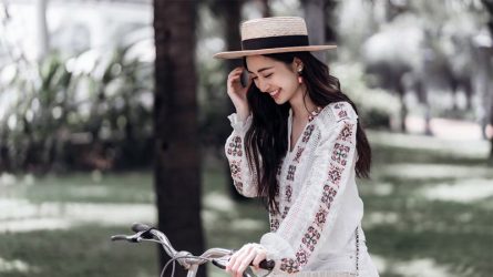 Những kiểu mũ cói nào được sao Việt yêu thích nhất Hè 2018?