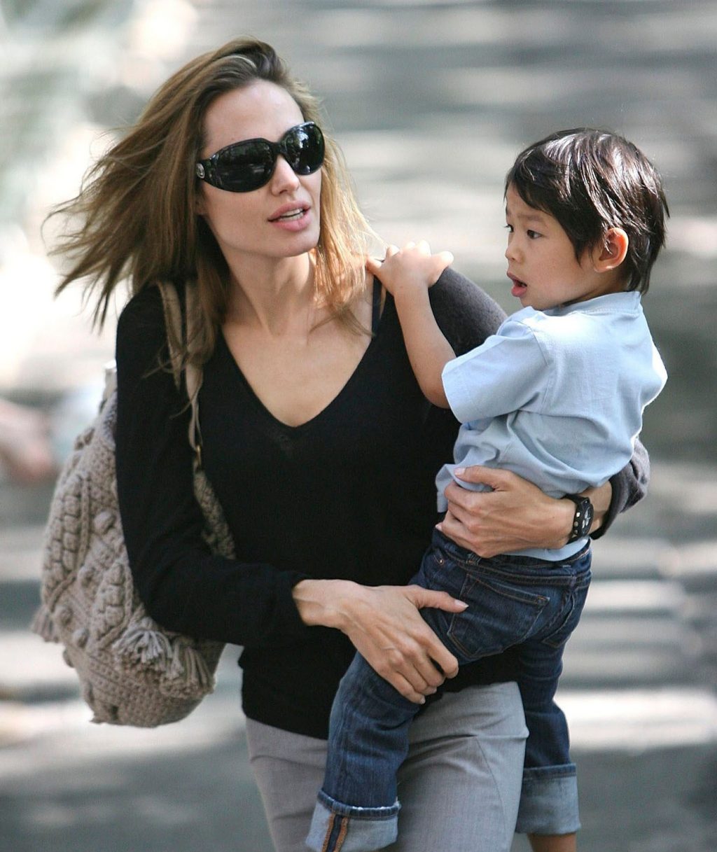 Hình Angelina Jolie 5