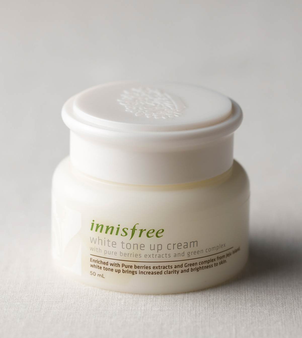 Dưỡng trắng da innisfree