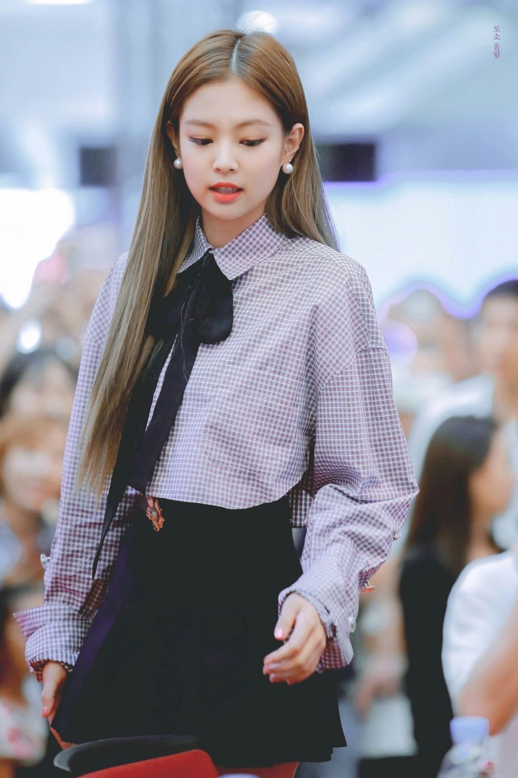 Jennie Kim Black Pink kiểu tóc đẹp 3