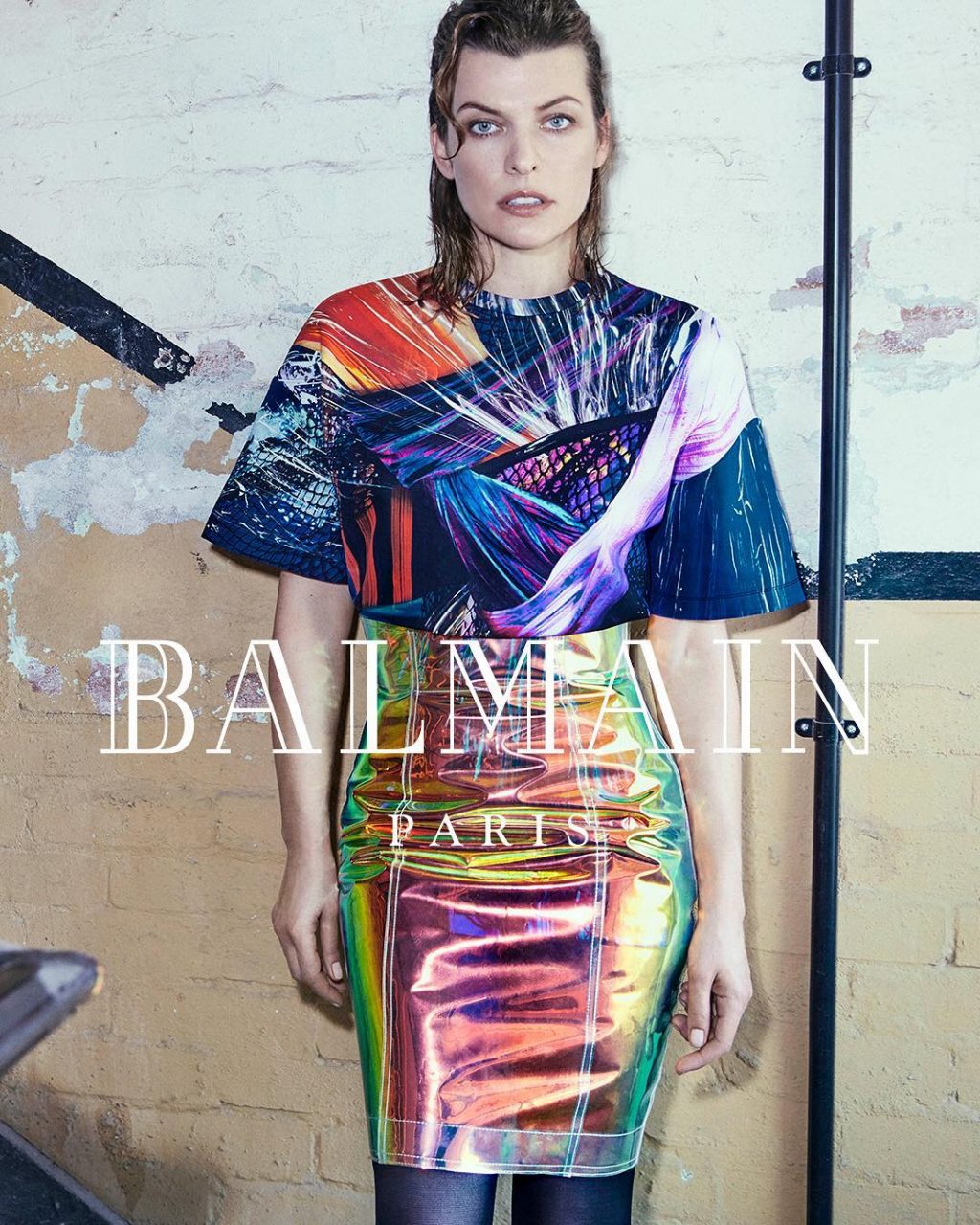  Milla Jovovich tÃ¡i xuáº¥t trong bá» áº£nh thá»i trang Balmain 1