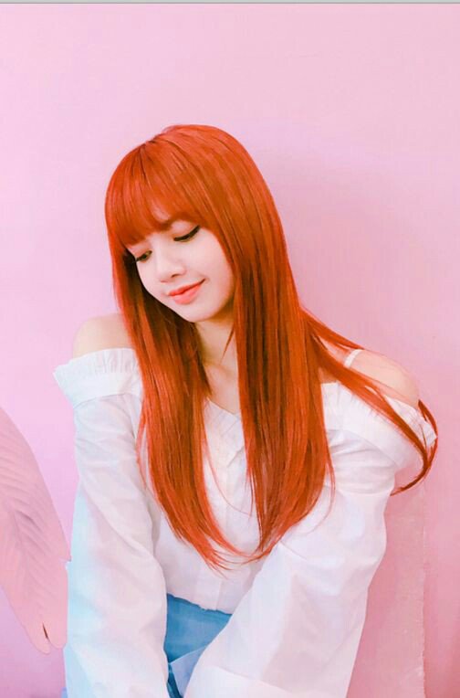 Lisa màu tóc_Twitter