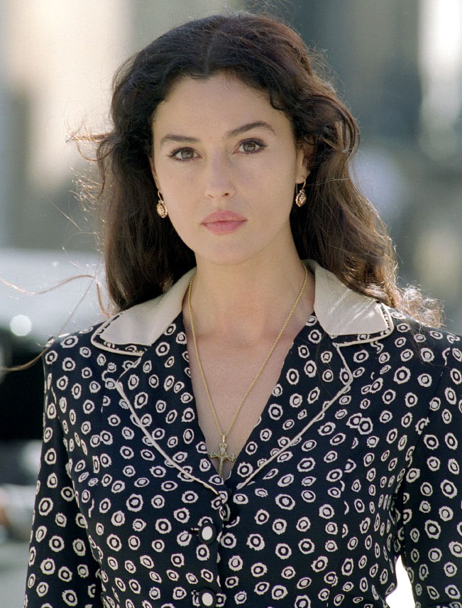 bí quyết đẹp diễn viên Monica Bellucci - 06