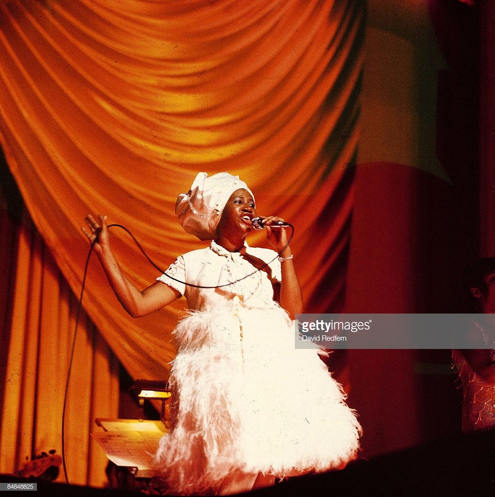 thời trang nữ quyền Aretha Franklin 1968