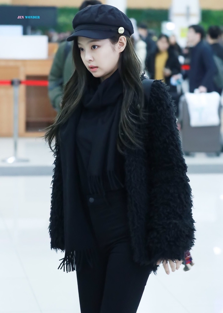 áo khoác mùa Thu Jennie Kim 13