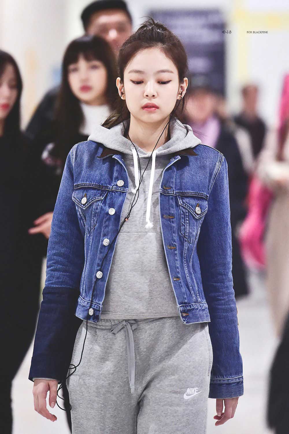 áo khoác mùa Thu Jennie Kim 8