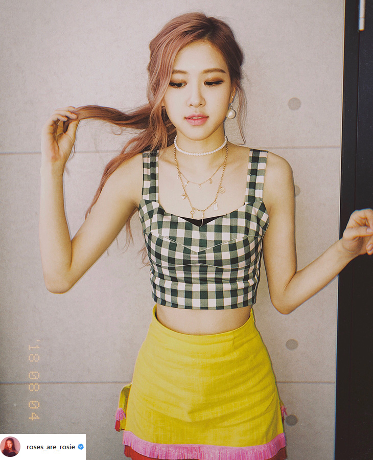 elle việt nam áo crop top rosé