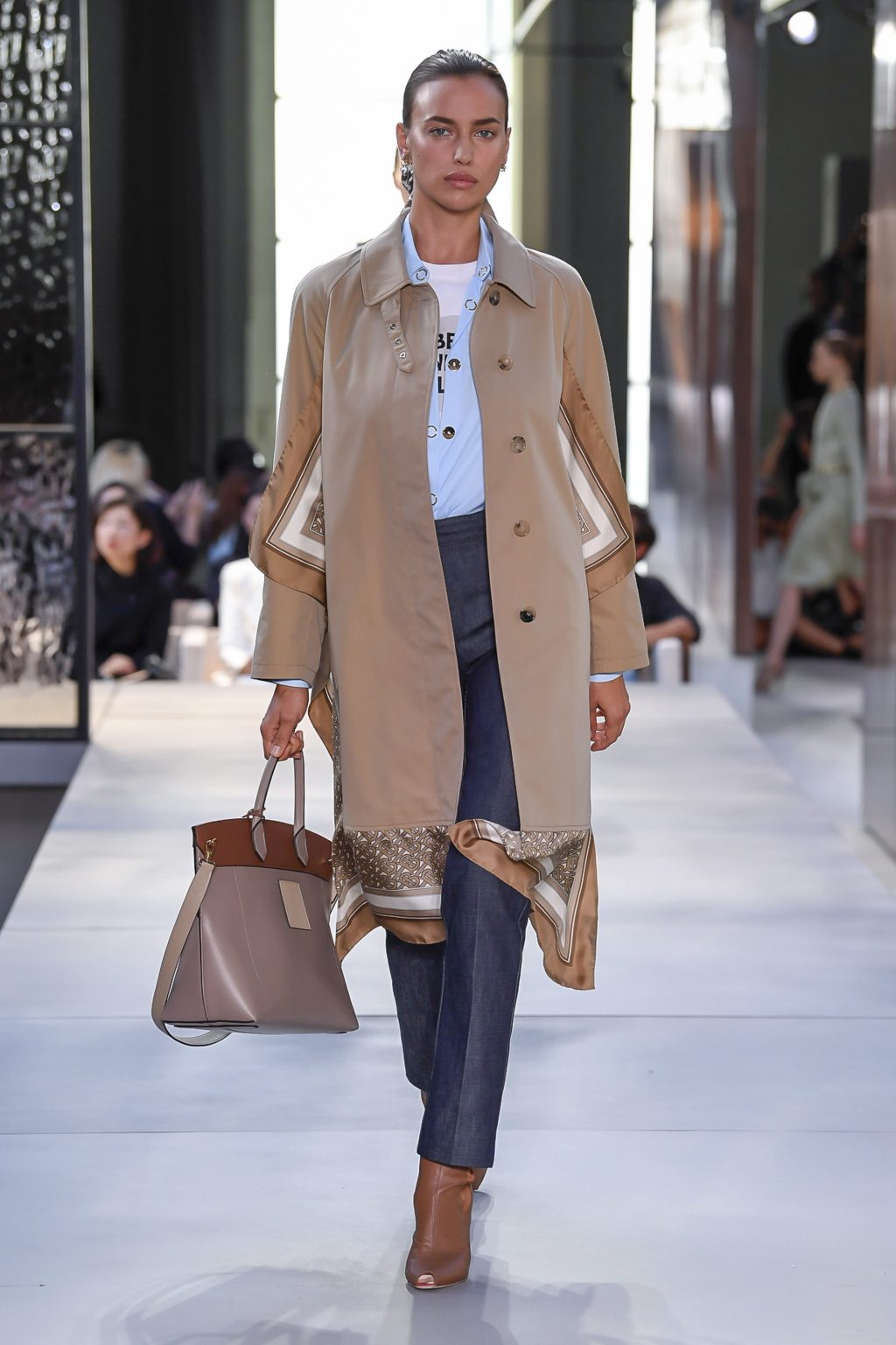 thời trang Burberry London Fashion Week 2019 8