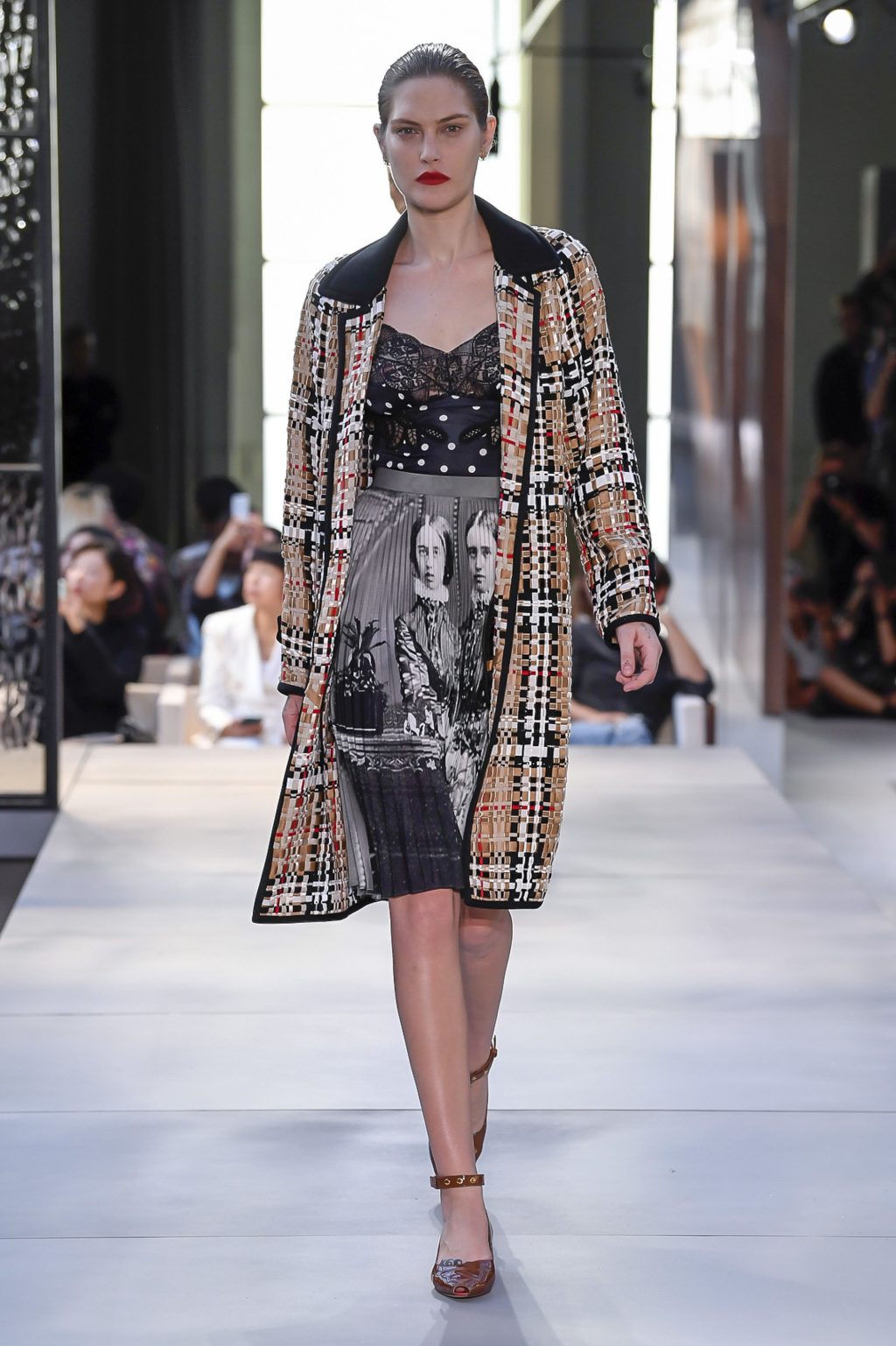 thời trang Burberry London Fashion Week 2019 10