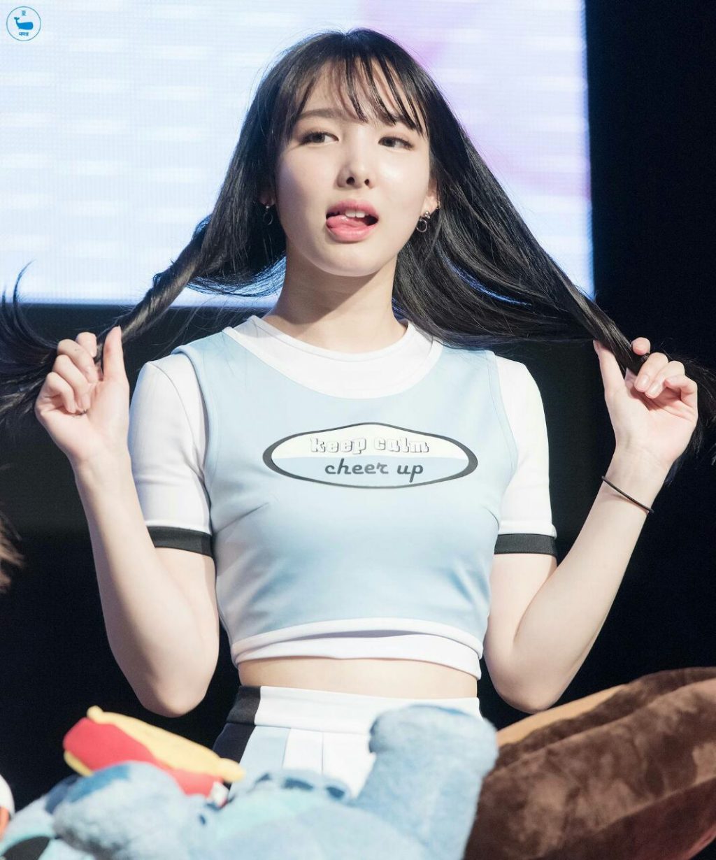 nayeon twice (3)