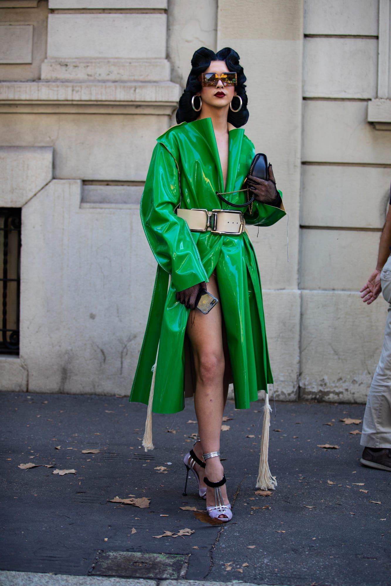 street style tuần lễ thời trang màu sắc nổi bật 2