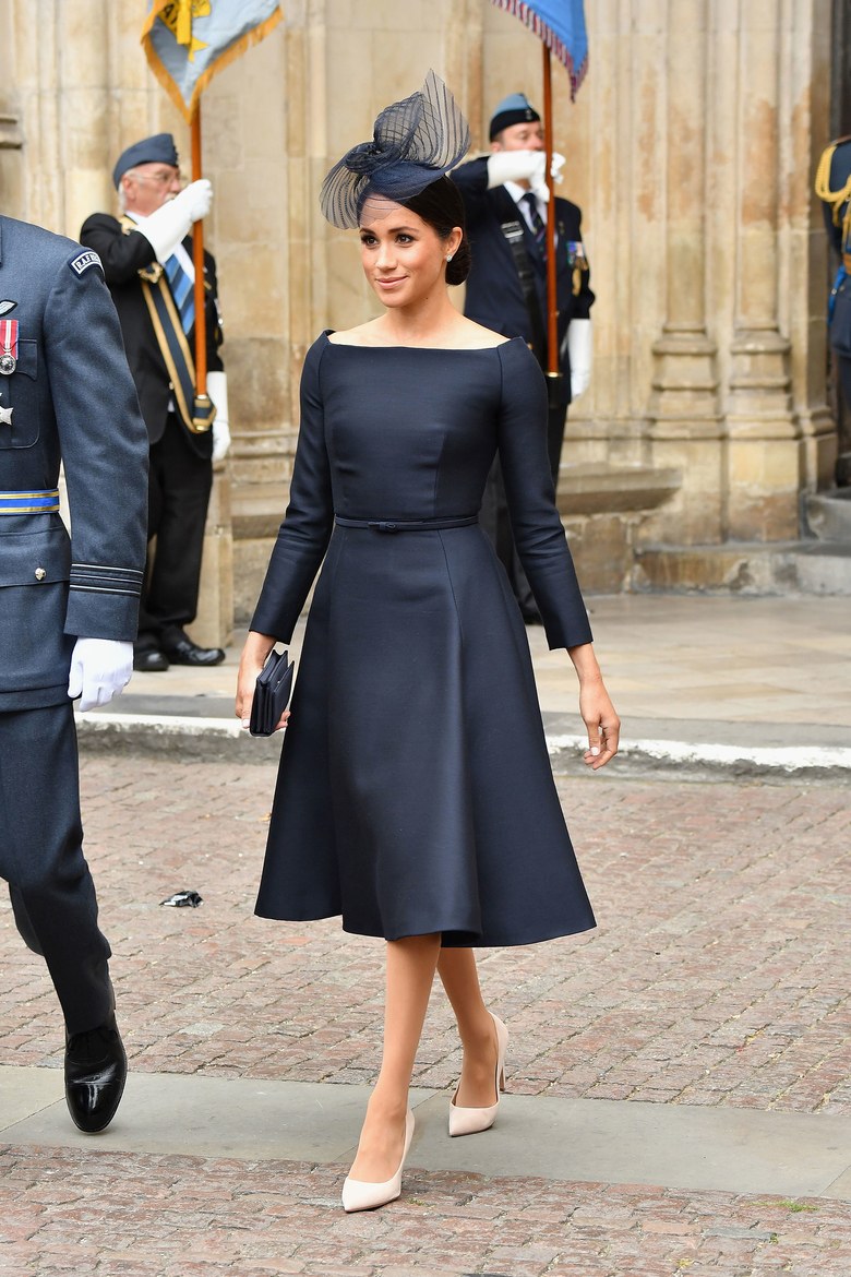 Meghan Markle son môi đỏ 2