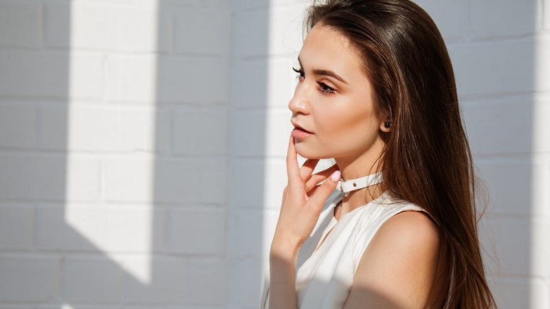 Các bước trang điểm che lỗ chân lông cho phái đẹp làn da mịn màng, hoàn hảo | ELLE