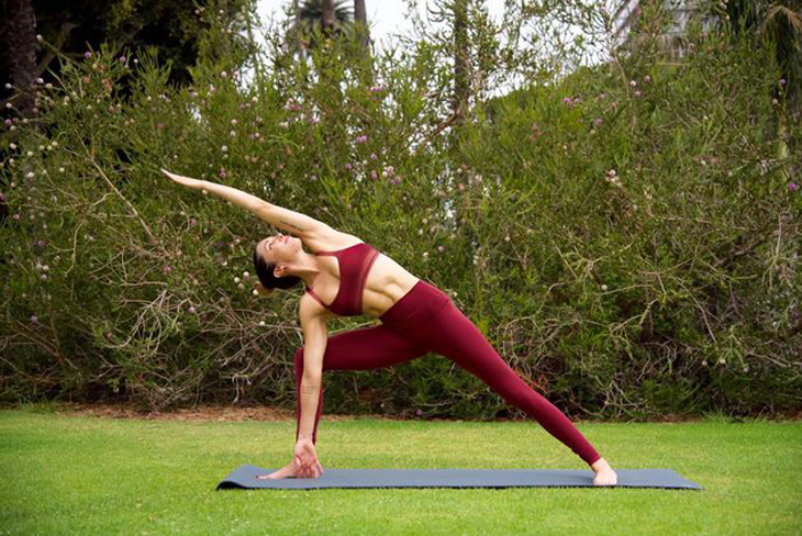 5 bài tập yoga tăng chiều cao hiệu quả cho người trưởng thành | ELLE