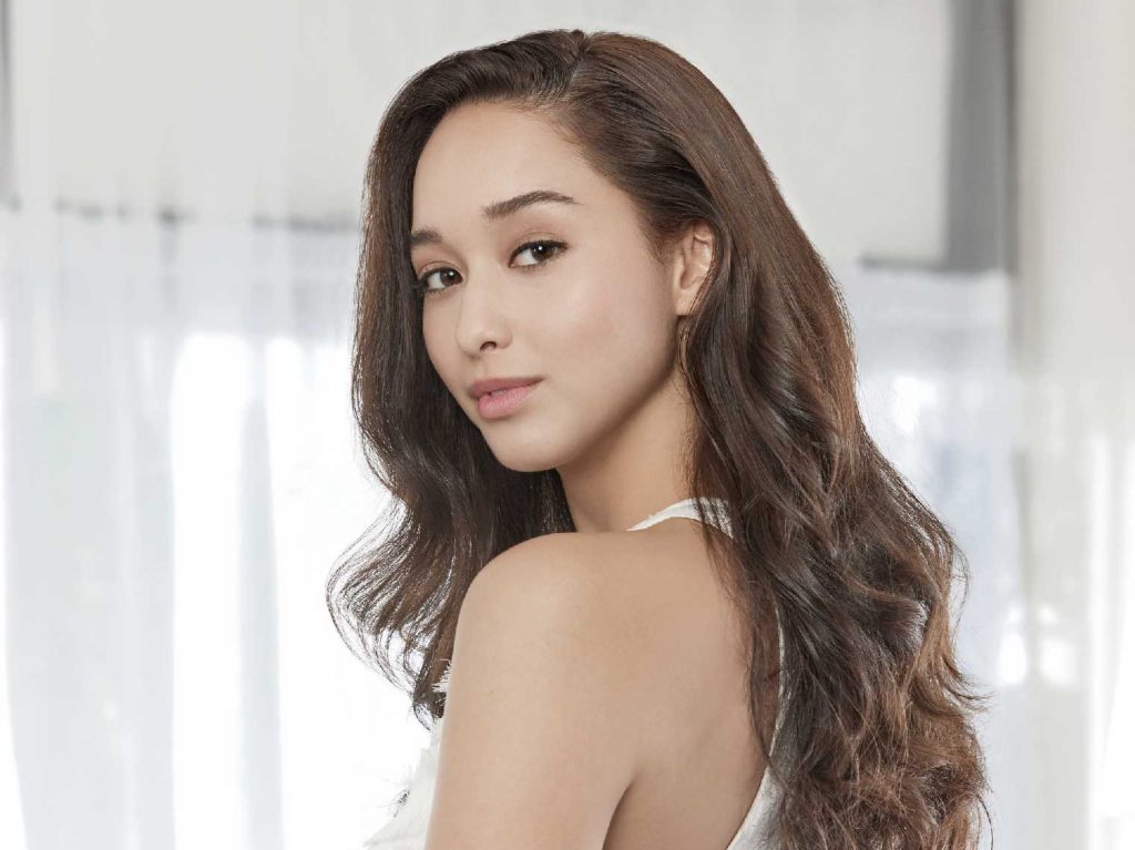 phong cách trang điểm asntm 5