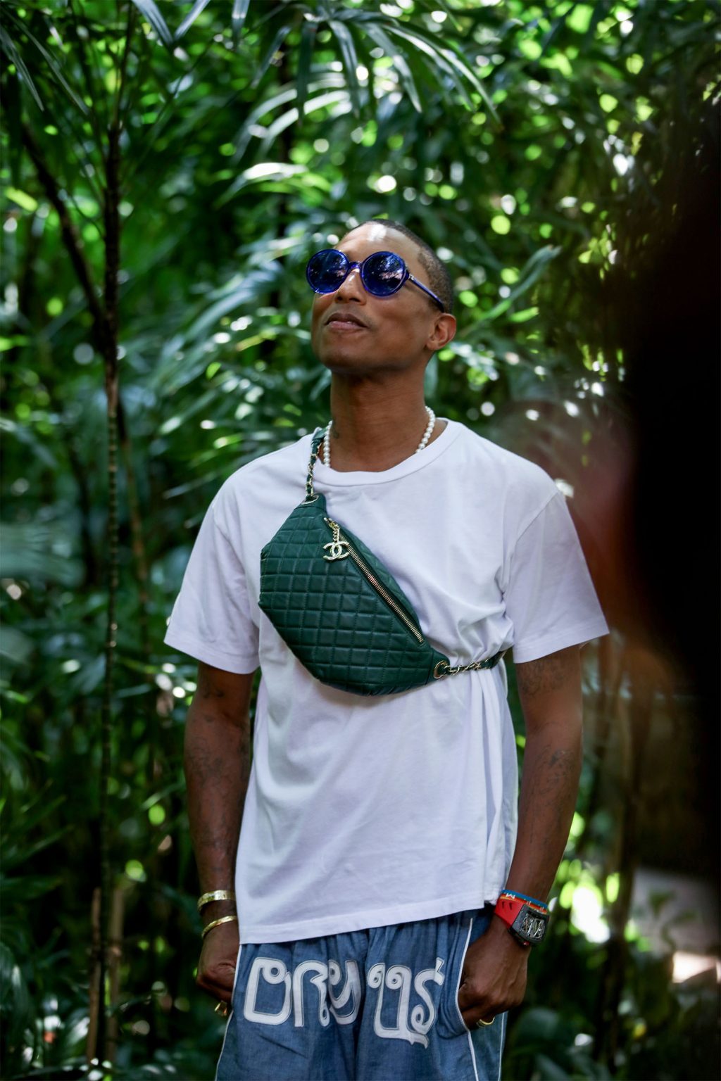 BST Chanel Cruise 2019 ở Bangkok Pharrell Williams