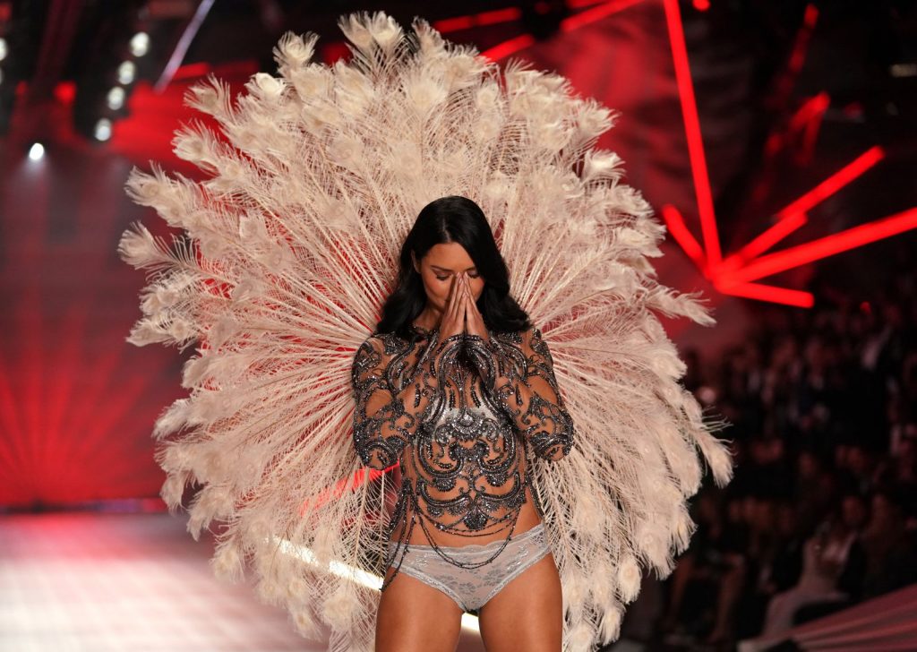 siêu mẫu Adriana Lima 4