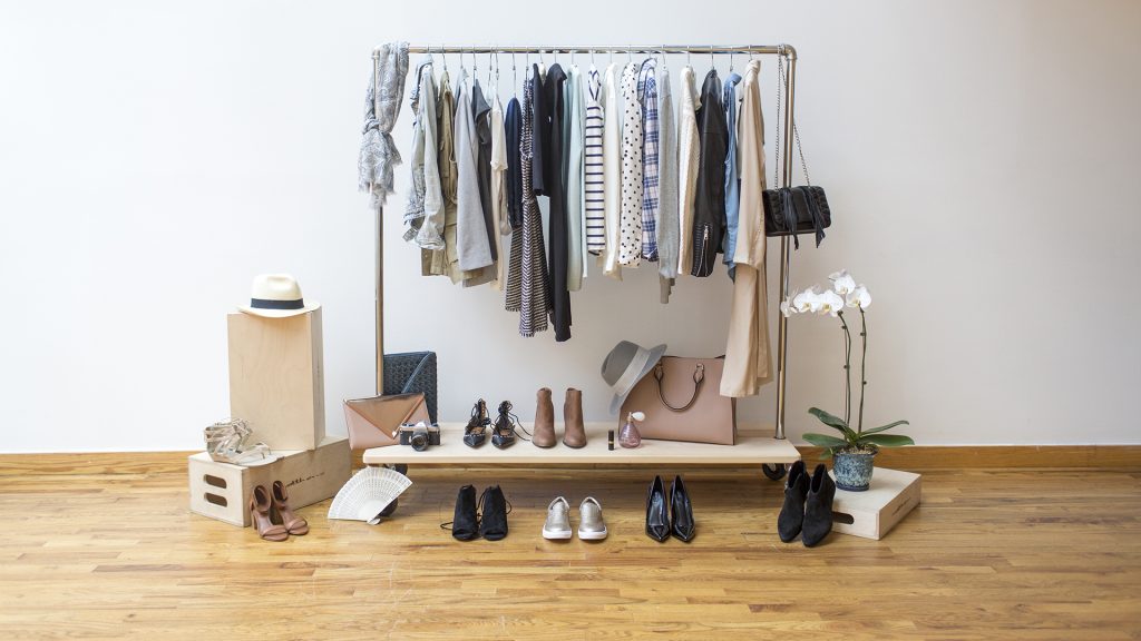 tủ đồ con nhộng cơ bản capsule wardrobe