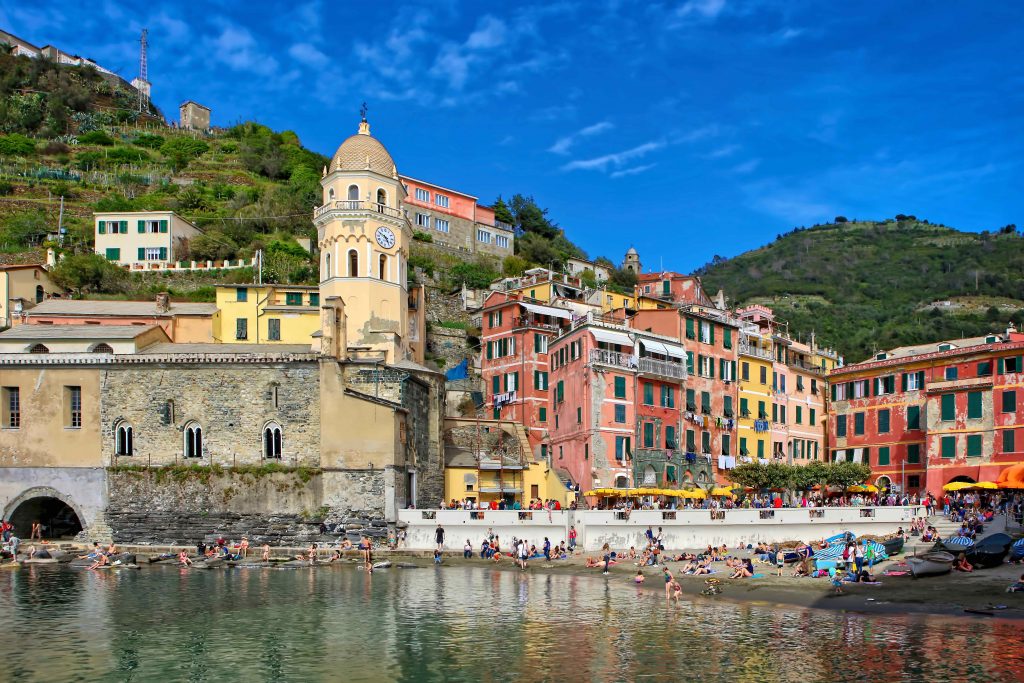 khu phố rực rỡ Vernazza