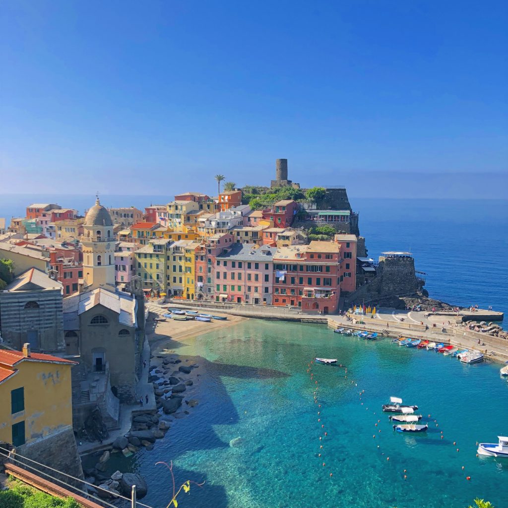 khu phố rực rỡ Vernazza