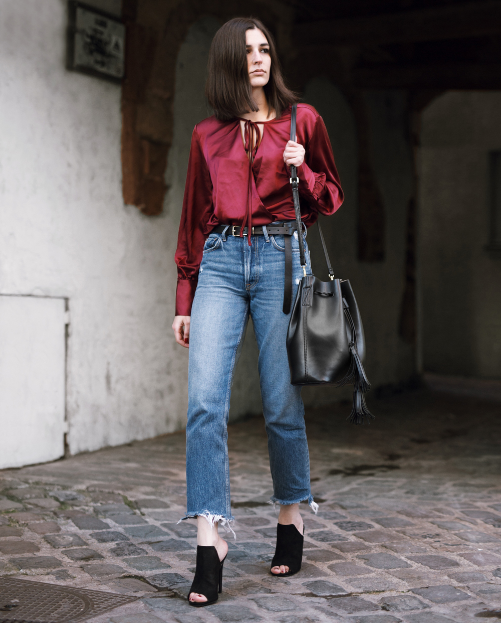 trang phục dự tiệc đỏ burgundy cho mùa lễ hội 20