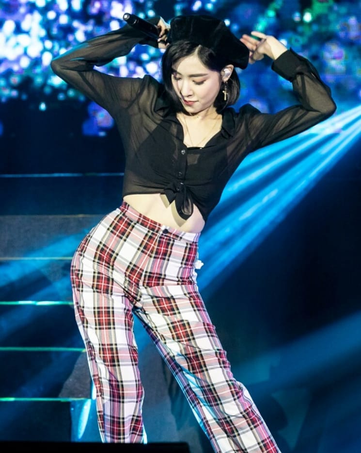 phong cách thời trang của tiffany young 2