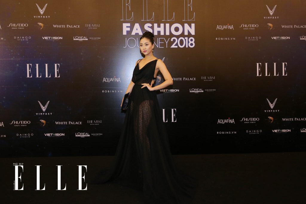 ELLE Fashion Journey tham do 15