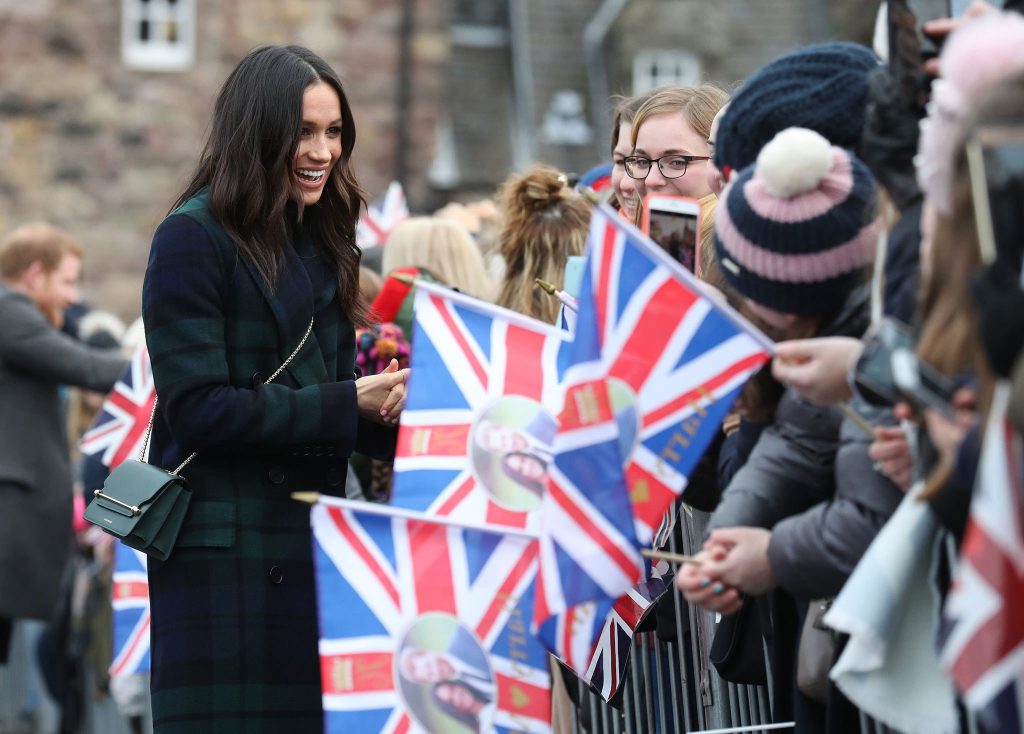 khoảnh khắc thời trang Meghan Markle 01