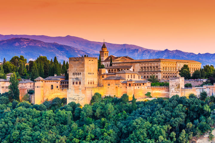 thời trang trong phim ký ức Alhambra 2