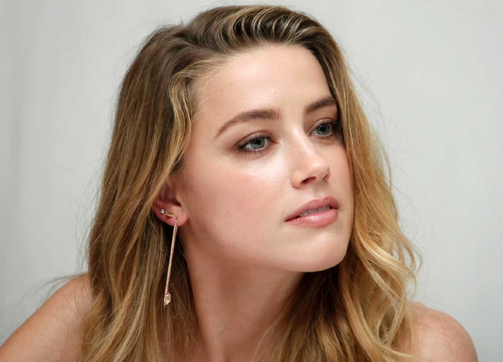 Bí quyết chăm sóc sắc đẹp của Amber Heard 9