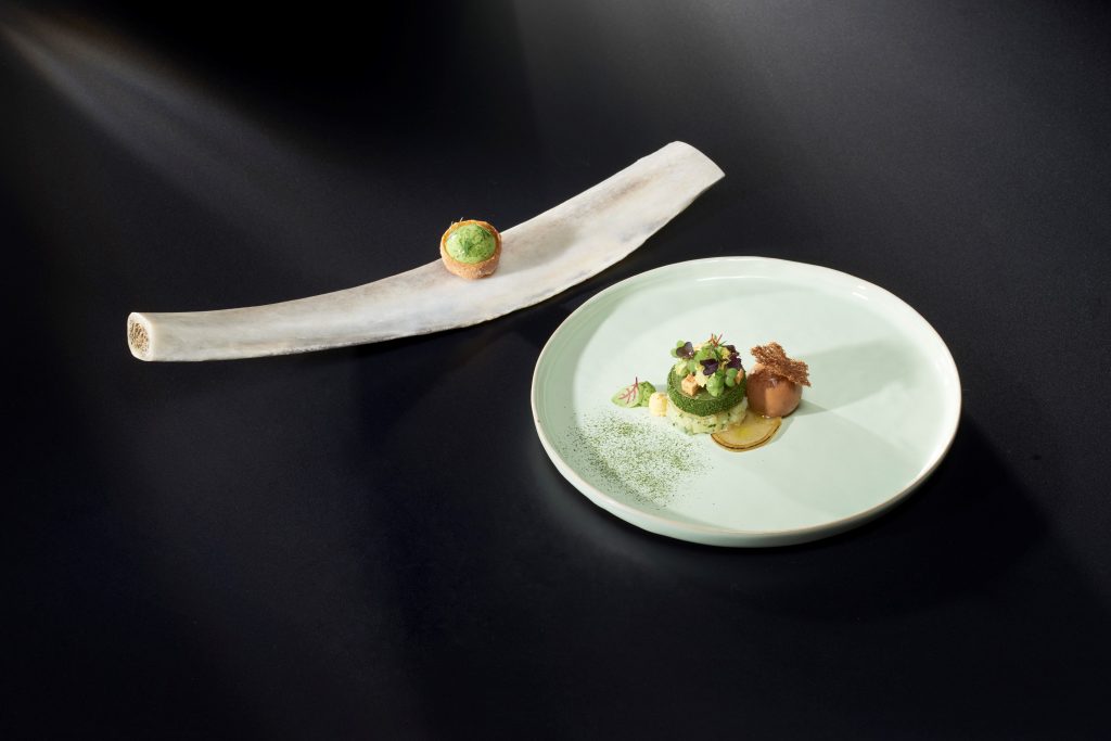 bếp trưởng sao Michelin trẻ nhất tại Hôtel Des Arts Saigon 10