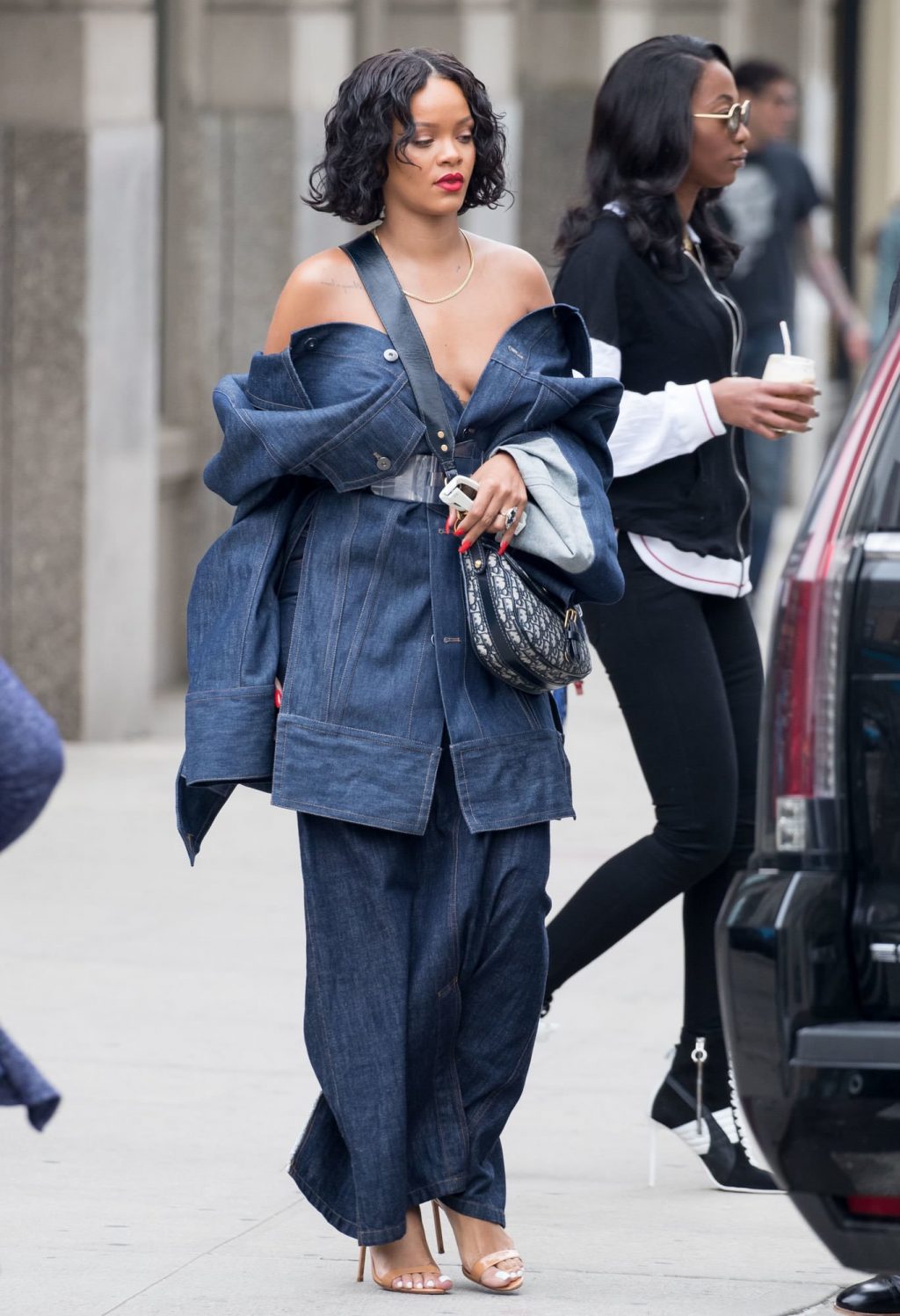 elle việt nam áo khoác oversize rihanna 16