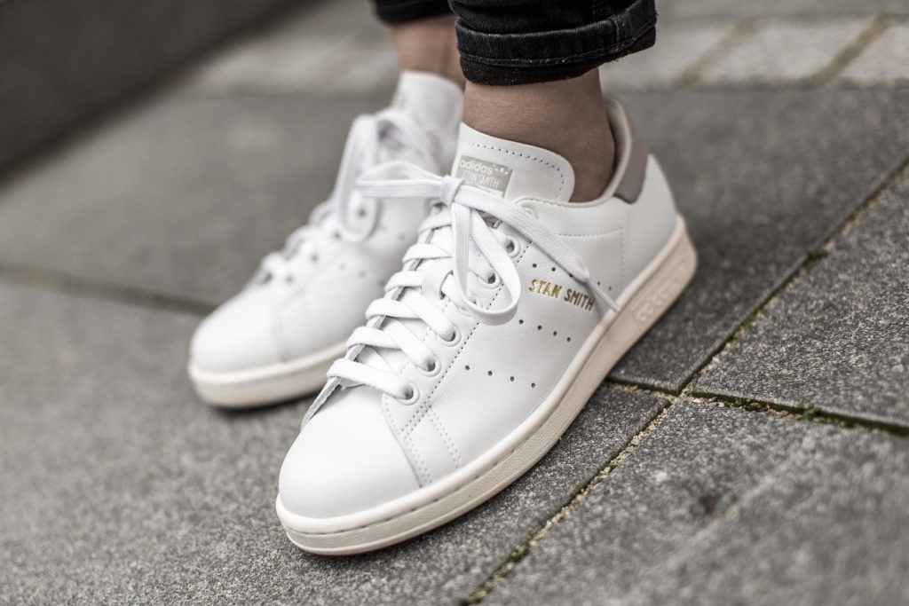 Tên đôi giày thể thao stan smith