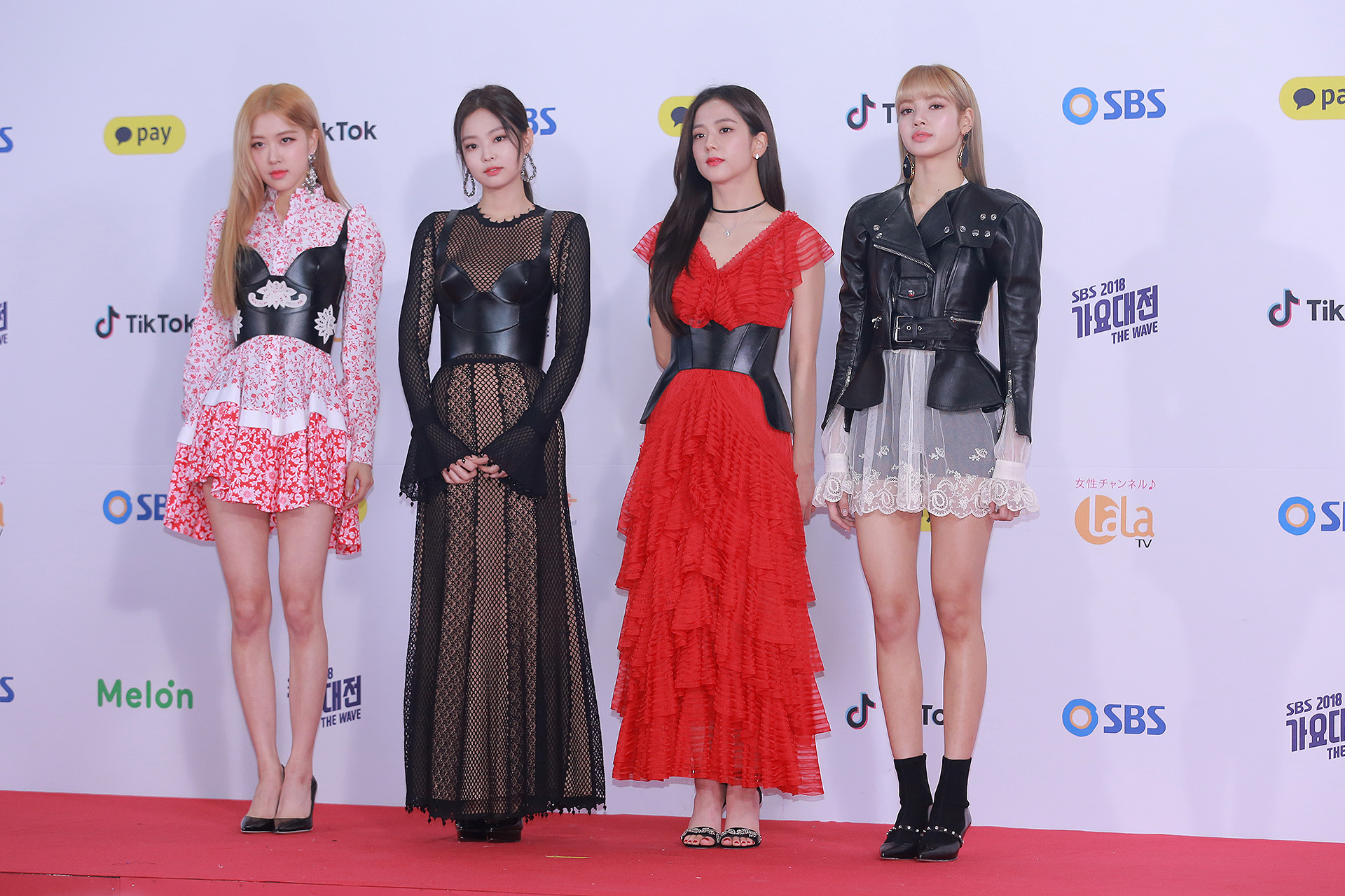 sao Kpop tham dự Tuần lễ Thời trang quốc tế