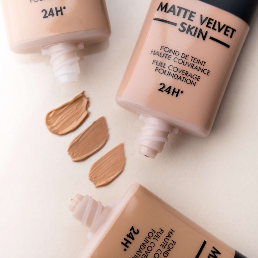 Matte Velvet Skin Foundation 4