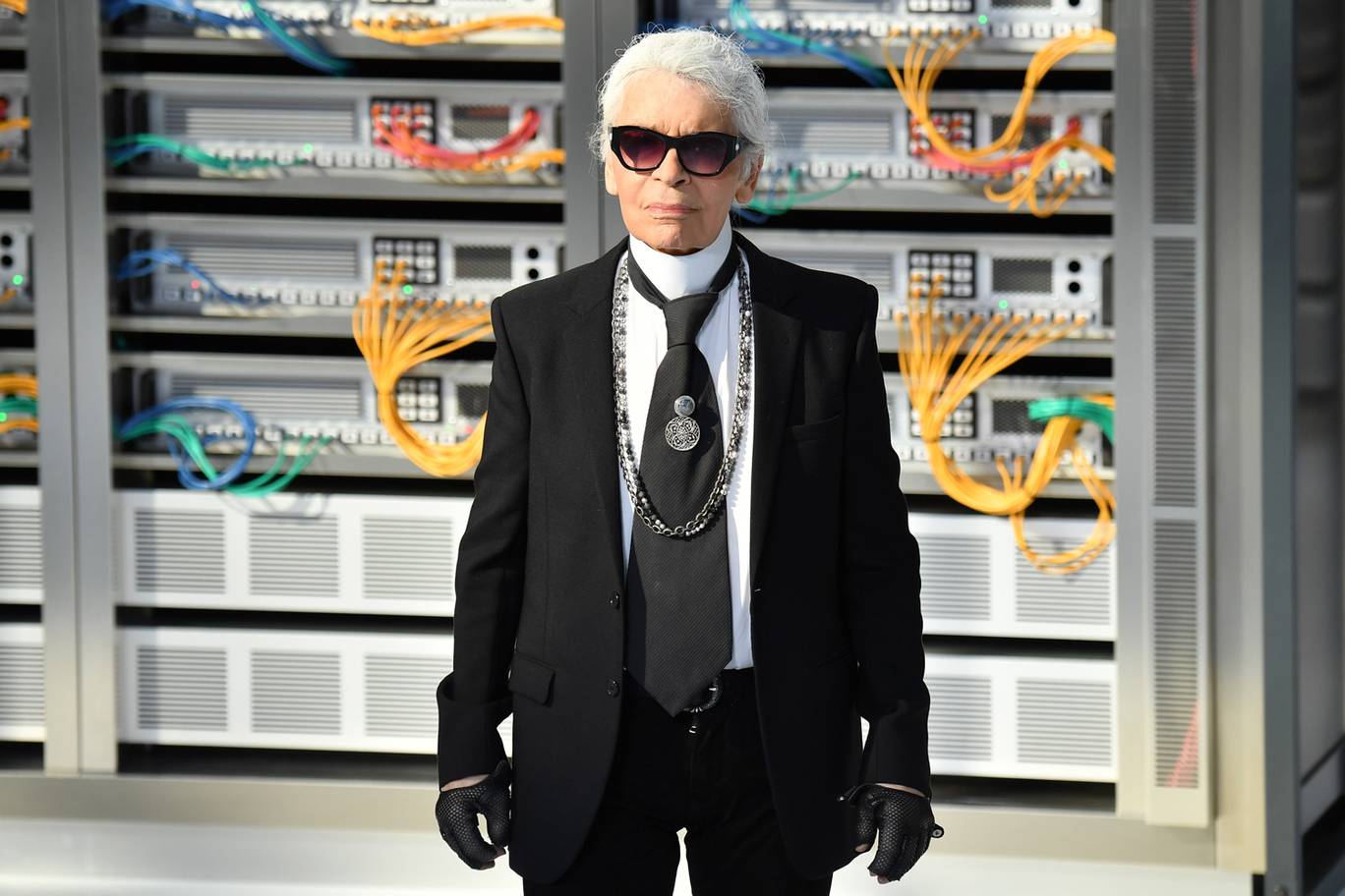 di sản thời trang Karl Lagerfeld qua những sàn diễn ấn tượng nhất của Chanel