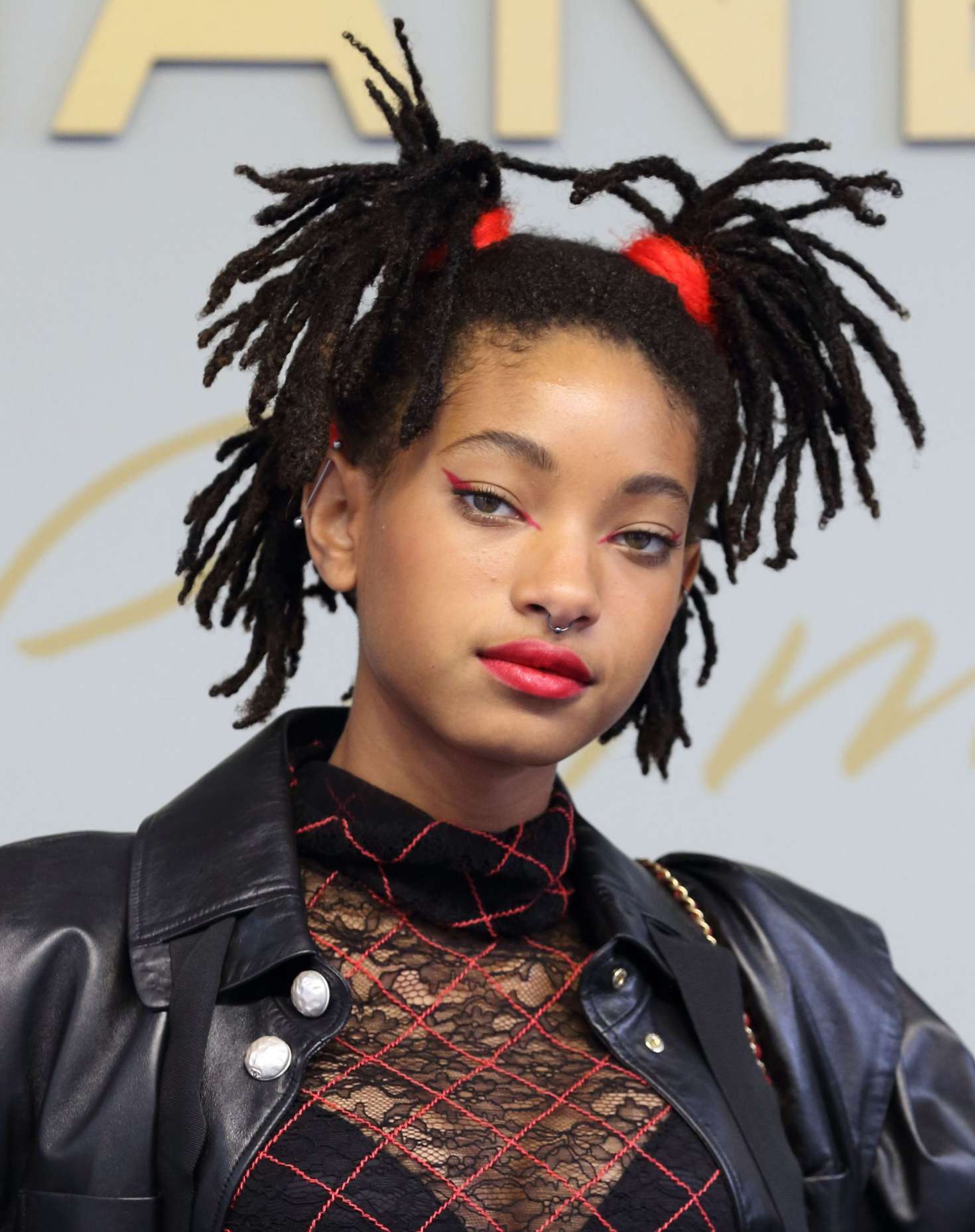 Willow Smith: một trong những nàng It Girl tạo được ấn tượng tốt trong vai trò nàng Thơ của Karl Lagerfeld